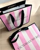 Пакет бумажный Victoria Secret (24×21×10 см) - изображение 1