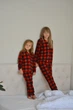 Теплая детская пижама (рубашка + штаны) Микрофлис Family look SNS 116-122 красная клетка 2510519 - изображение 7