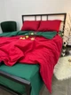 Комплект постільної білизни полуторний 150х210 Бязь Gold Luxe наволочки 50х70 зелений+червоний - зображення 1