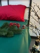 Комплект постільної білизни полуторний 150х210 Бязь Gold Luxe наволочки 50х70 зелений+червоний - зображення 9