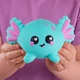 Коллекционная игрушка-антистресс Smooshzees серии Luvzees - Аксолотль Нудл - изображение 5