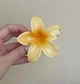 Крабик-зажим Hawaiian flower ANbeauty заколка для волос 8 см Yellow (AN0103472) - изображение 3
