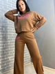 Костюм женский Quzen 485-485 свитшот короткий BARBIE брюки палаццо широкие S коричневый - изображение 5