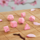 Набір кісток Q-Workshop Japanese Dice Kit Sweet Spring Memory з японським гравіюванням 7 деталей Рожеві (5907699496600) - зображення 5