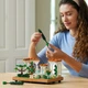 Конструктор LEGO Icons Сад фонтанов 1302 детали (10359) - изображение 4
