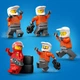 Конструктор LEGO City Пит-стоп и пит-экипаж F1 с болидом Ferrari 322 детали (60443) - изображение 8