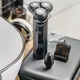 Електробритва чоловіча акумуляторна Adler AD 2940 з тримером для бороди носа та вух LCD дисплей USB зарядка Black - зображення 10