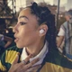 Беспроводные наушники TWS JBL Tune Buds 2 White (JBLTBUDS2WHT), закрытые, активное шумоподавление, 48 (12+36) часов автономной работы, 6 микрофонов, мобильное приложение, IP54, белые - изображение 12