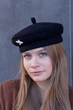 Берет женский из кашемира с птицей D.Hats черного цвета - изображение 3