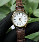 Білий жіночий годинник Casio LTP-V005GL-7A з коричневим/золотистим циферблатом. - зображення 3