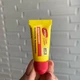 Міні-бальзам для губ Strawberry полуниця Carmex SPF15 у тюбику 5 г - зображення 1