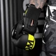 Перчатки боксерские Phantom Athletic APEX Elastic, Black/Neon Yellow - 16 унций - изображение 5