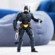 Коллекционная игровая фигурка Бэтмен DC Comics Batman Adventures Фигурка Бэтмена высотой 30 см и 16 аксессуаров - изображение 7