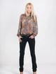 Джинсы с контрастной нитью на карманах Mango 26328024 XS (1002XS) Черный - изображение 3