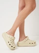 Женские кроксы Crocs Classic Crush Clog 207521-2Y2 41-42 (M8/W10) 26 см Bone (1914489889034) - изображение 2