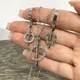 Набір прикрас сережки і кольє "Цвяхи в кільці" ювелірна сталь Xuping Jewelry срібляста упакований у коробочку (16098) - зображення 6