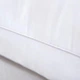Подушка гіпоалергенна біла Hilton 74×48 см. Готельна якість для дому готелів і готелів, 900 г, 100% поліестер (podyshka_white_900) - зображення 3