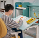 Письмовий стіл з поличкою BERGLARKA IKEA 995.664.81 білий/бірюзовий - зображення 5