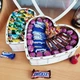 Подарунковий бокс подвійне серце з цукерками для дівчини на новий рік день народження 8 березня (ar129) - зображення 5