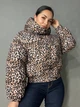 Куртка жіноча Lady Yep 9006 коротка з капюшоном леопардовий принт на резинці демісезонна 42 світло-коричневая - зображення 4