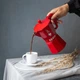 Гейзерная кофеварка Bialetti Moka Express Exclusive на 6 чашек (270 мл) красная - изображение 3