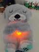 Інтерактивна м'яка іграшка Sleeping Bear Beige, нічник дихаючий ведмедик 30 см, Panalisa (97649900) - зображення 8