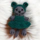 М'яка плюшева іграшка handmade Котик 10,5 см з 3-ма комплектами одягу, люлькою, матрацем, подушкою і ковдрою амігурумі в'язаний гачком - зображення 12
