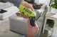 Отвертка аккумуляторная Ryobi USB Lithium RSDP4-120G 4 В 1х2 А 5 Нм 200 оборотов поворотная рукоятка 0.35 кг (5133005958) - изображение 5