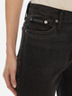 Джинси Regular Fit жіночі Calvin Klein Jeans J20J224518-1BY 31-28 Чорні (8720639946419) - зображення 4