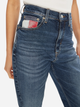 Jeansy mom fit damskie z wysokim stanem Tommy Jeans DW0DW20224-1BK 27-30 Ciemnoniebieskie (8720638466468) - obraz 4