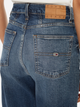Jeansy mom fit damskie z wysokim stanem Tommy Jeans DW0DW20224-1BK 28-32 Ciemnoniebieskie (8720638472520) - obraz 5