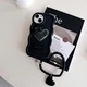 Панель SweetHeart з серцем-ремінцем для Apple Iphone 15 Pro Black - зображення 2