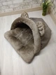 Лежак норка з капюшоном для котів та собак Animals_joy M 70*60 cм (032) - изображение 1