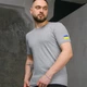 Базова чоловіча Футболка Intruder прямого крою з принтом Прапор України на рукаві сіра розмір S - зображення 2
