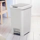 Мусорное ведро с крышкой и педалью MVM BIN-01 30L GRAY - изображение 3
