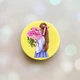 Держатель для смартфона / планшета попсокет Popsocket Желтый :: Девушка с пионами (принт 11) - изображение 1