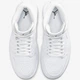 Кроссовки женские Jordan 1 Mid 36 Белый BQ6472-110 - изображение 2
