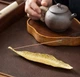 Металева підставка - тримач для ароматичних паличок / аромапаличок Leaf курильниця для пахощів і ароматерапії у формі листя, золотиста (98205285) - зображення 2