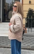 Модна демісезонна стьобана коротка куртка з в'язаними рукавами бежевий 42-46 КМ 31051 - зображення 5