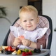 Нагрудник-фартух "Зайчики" BabyOno 6+ (5901435416969) - зображення 2