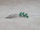 Серебряная брошь-булавка с фианитами. 9520 ЗЕЛ - изображение 1