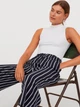 Штани жіночі H&M 0696209 36 Темно-сині з білим (KAY2000000955124) - зображення 5