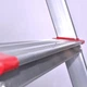 Стремянка Intertool алюминиевая 1.35 м 4 ступенеи до 150 кг широкая платформа высотой 0.85 м лестница (000008646) - изображение 3