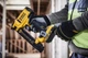 Аккумуляторный скобозабивной степлер DeWALT DCN701D2 под скобы 25 мм - изображение 8