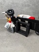 Настінне 3D Кріплення для Фірмового конструктора Icons McLaren MP4/4 Ayrton Senna Айртон Сенна (10330) з додатковим кріпленням для міні-фігурки та Таблички - Чорне - зображення 9
