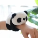 Дитяча м'яка іграшка - браслет панда Panda плюшева прикраса на руку для дітей, 18х12х8 см, чорно-білий (99320274) - зображення 2