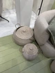 Корзина для хранения круглая с крышкой и ручками J-LINE бежевого цвета из ротанга и бамбука диаметр 55 см (518491) - изображение 2
