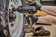 Ударний акумуляторний гайковерт DeWALT DCF900P2T - зображення 4