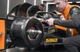 Набір акумуляторних інструментів 2 в 1 DeWalt McLaren F1 Team Limited Edition (DCK200MP2T) - зображення 13