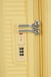 Валіза 55 См American Tourister SOUNDBOX PASTEL YELLOW 55x40x20(23) 32G*16001 - зображення 8
